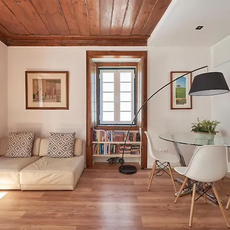 아파트 Chiado Homes - 2 *